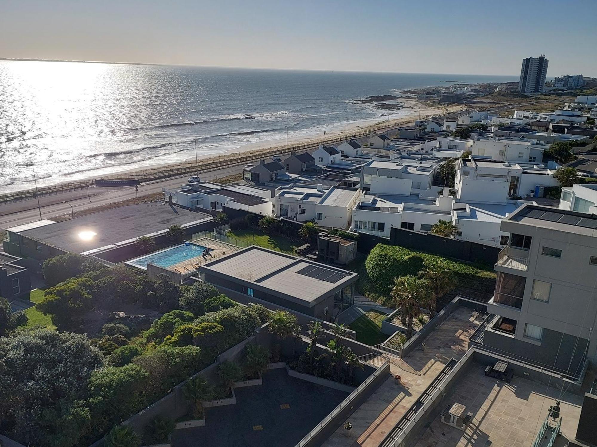 Infinity Beachfront 607 - Self Catering Unit * Bloubergstrand